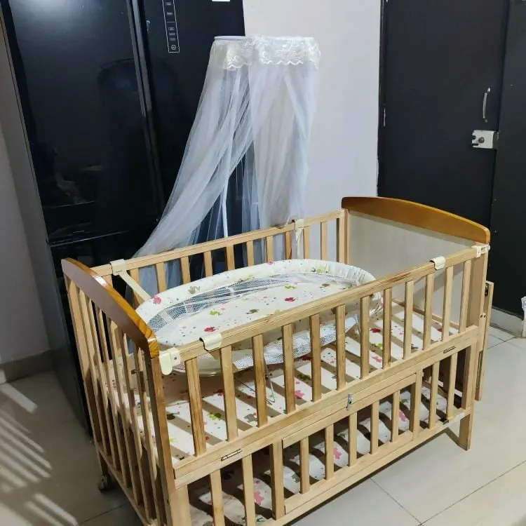 BABYHUG Kelly Wooden Crib/Cot with Detachable Basinet and Mosquito Net, Dimensions - H116×L88 cm